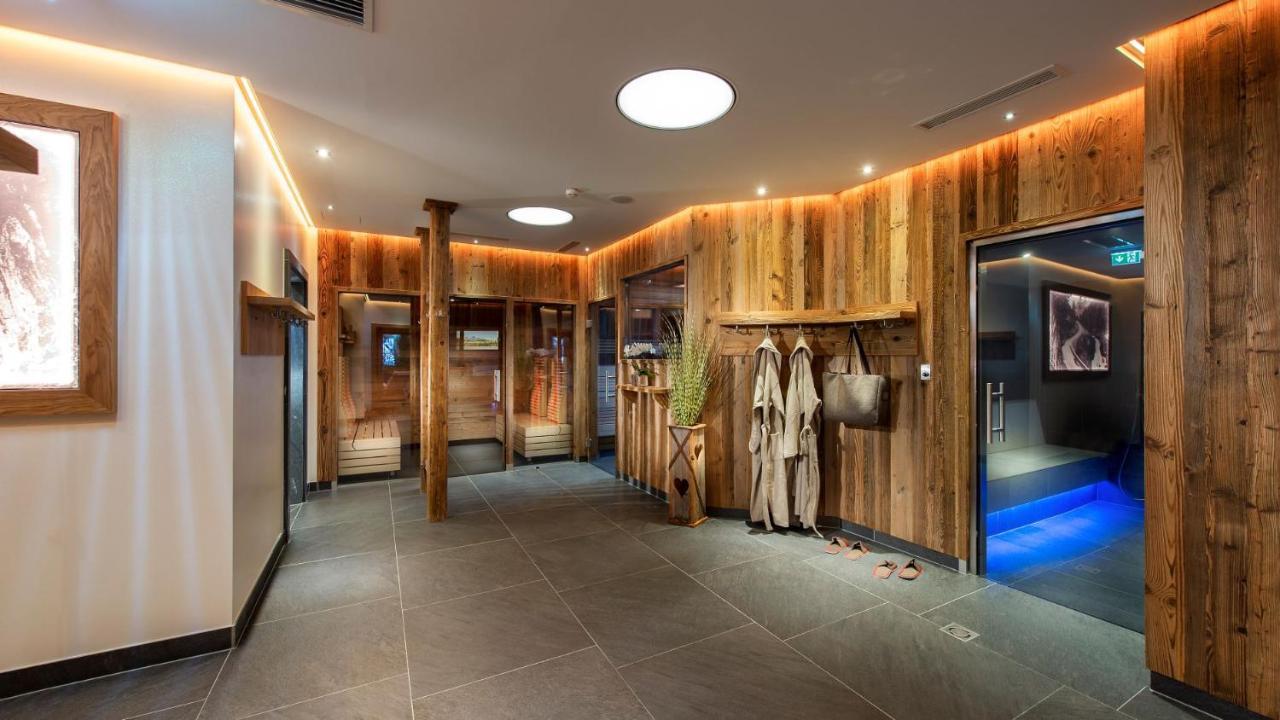 Grizzly Sport & Motorrad Resort ザンクト・マルガレーテン・イム・ルンガウ エクステリア 写真